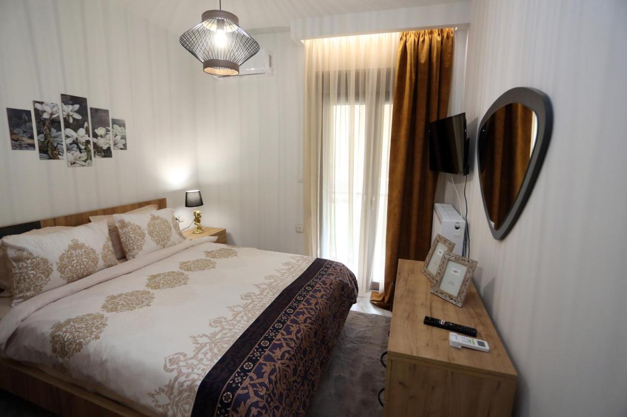 La Luxury Trekke Apartment Larissa