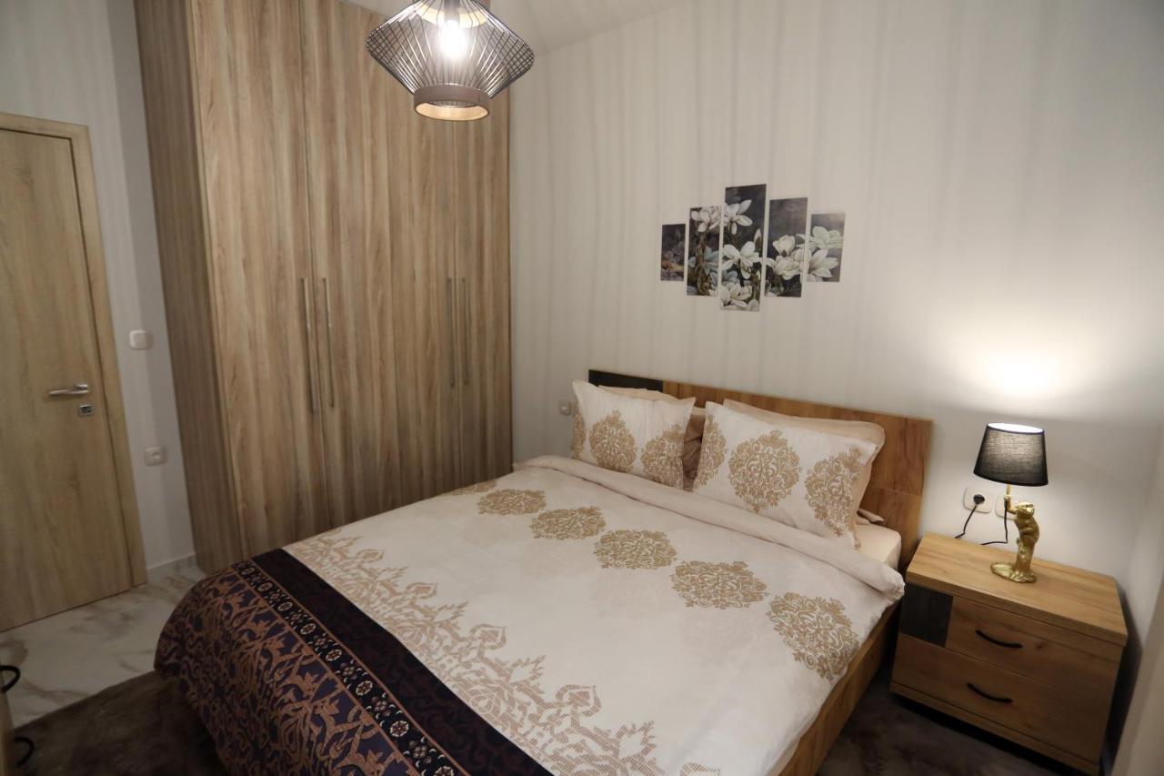 Apartment La Luxury Trekke Larissa